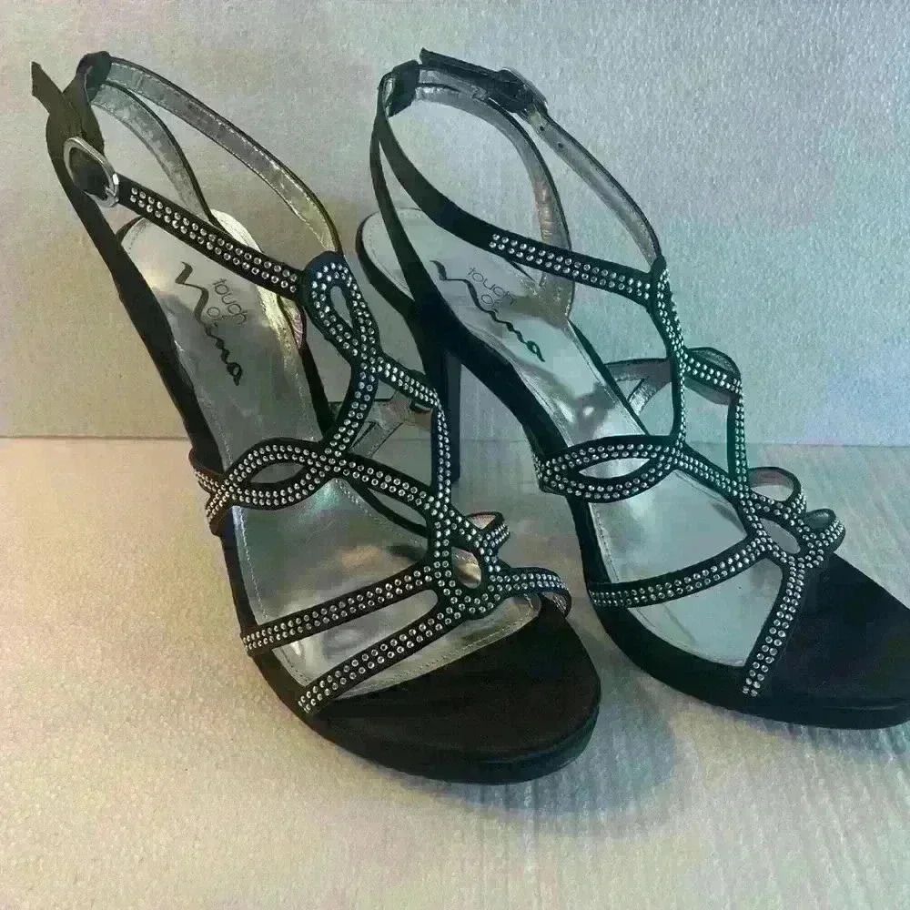 Nina Touch of Nina “Rylee” Black Luster size 9 Boxed